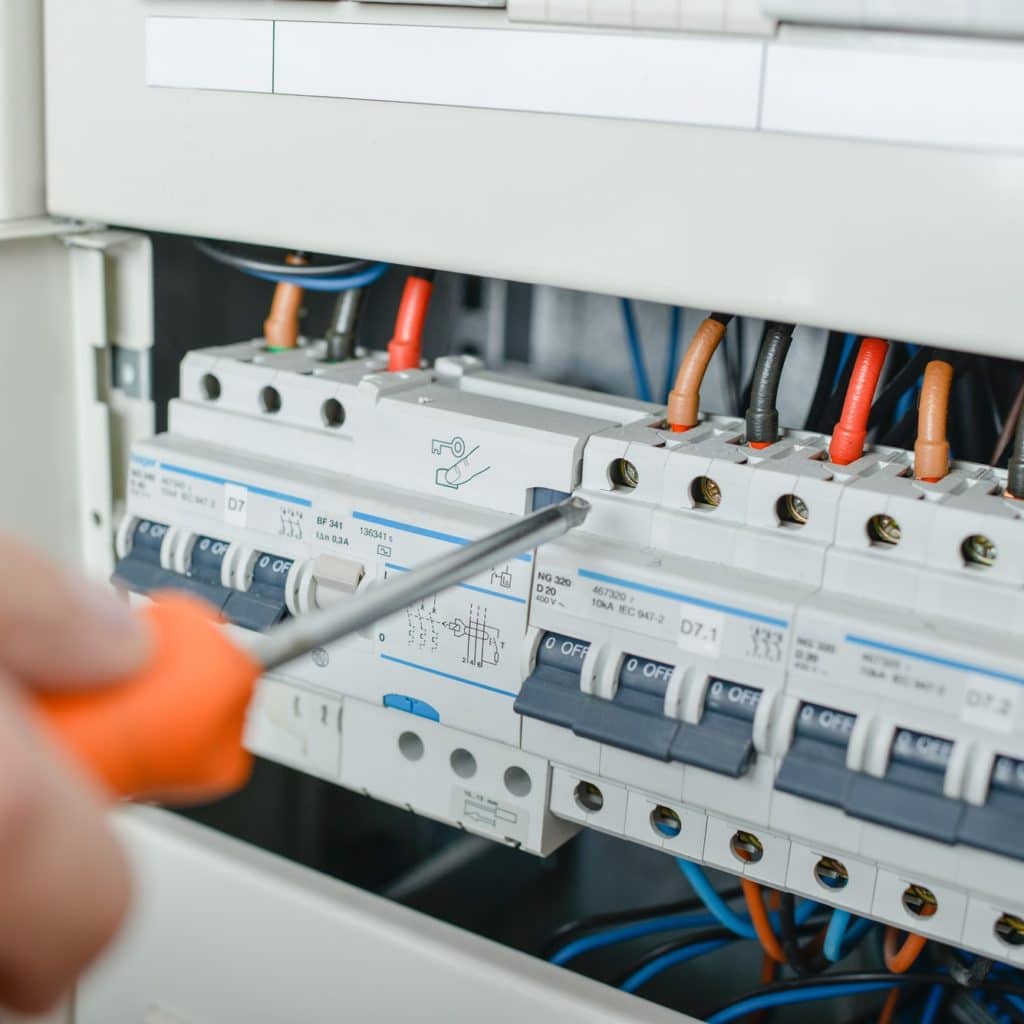 Repairing a fusebox
